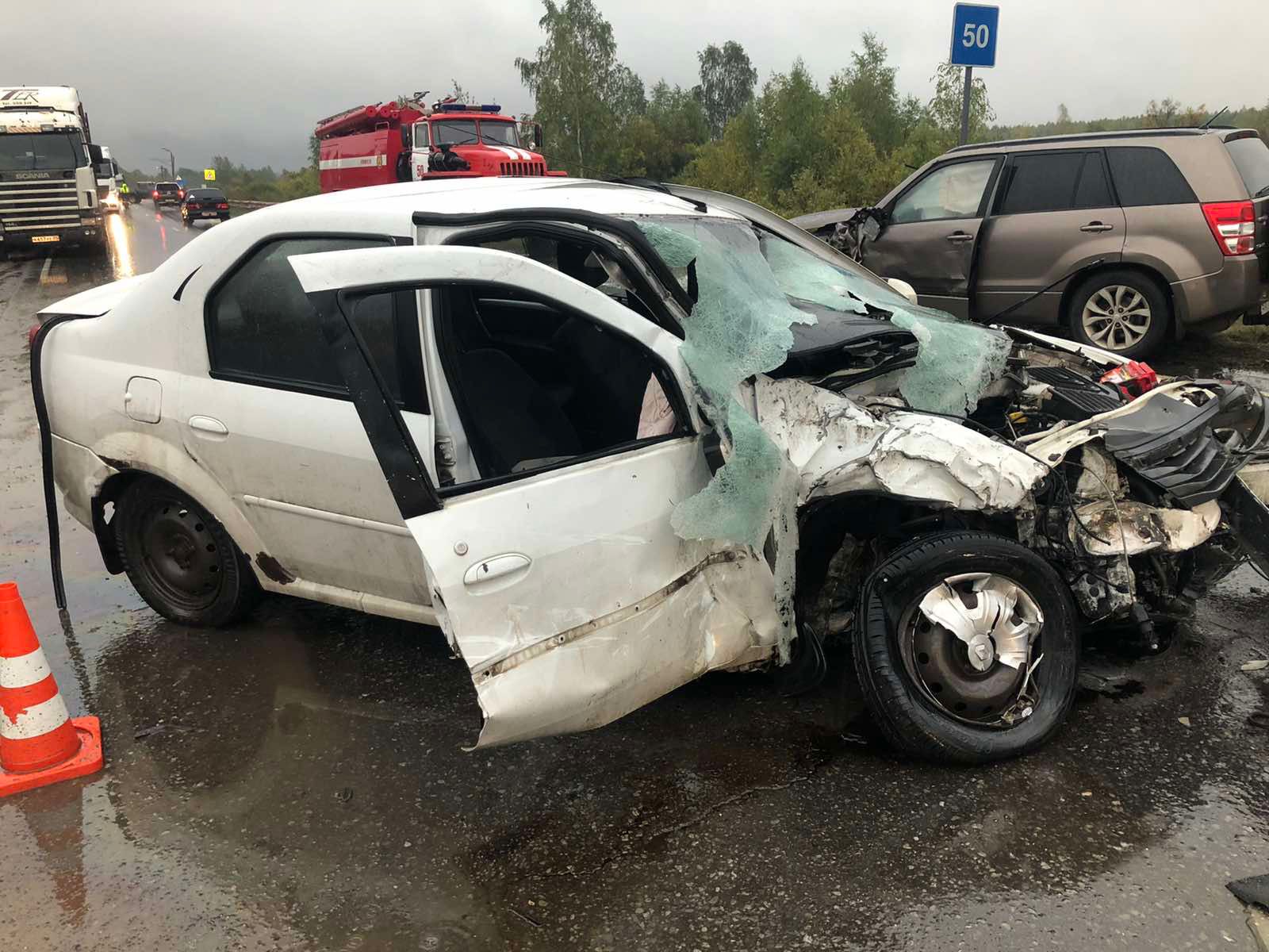 Виновник страшной аварии под Череповцом скончался в больнице